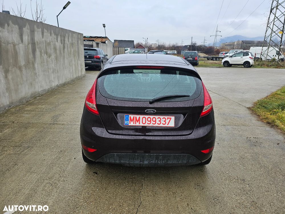 Ford Fiesta - 5