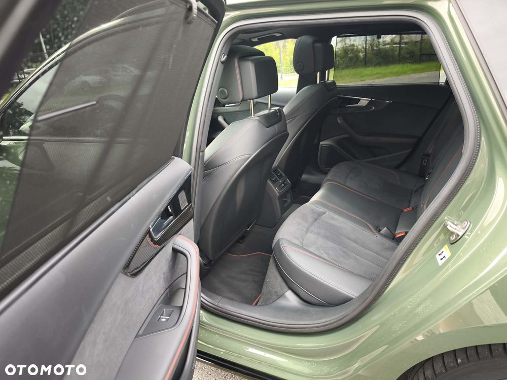 Audi A4 Avant 40 TDI quattro S tronic S line - 23