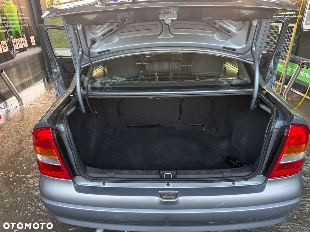 Opel Astra 1.4 Start - 8