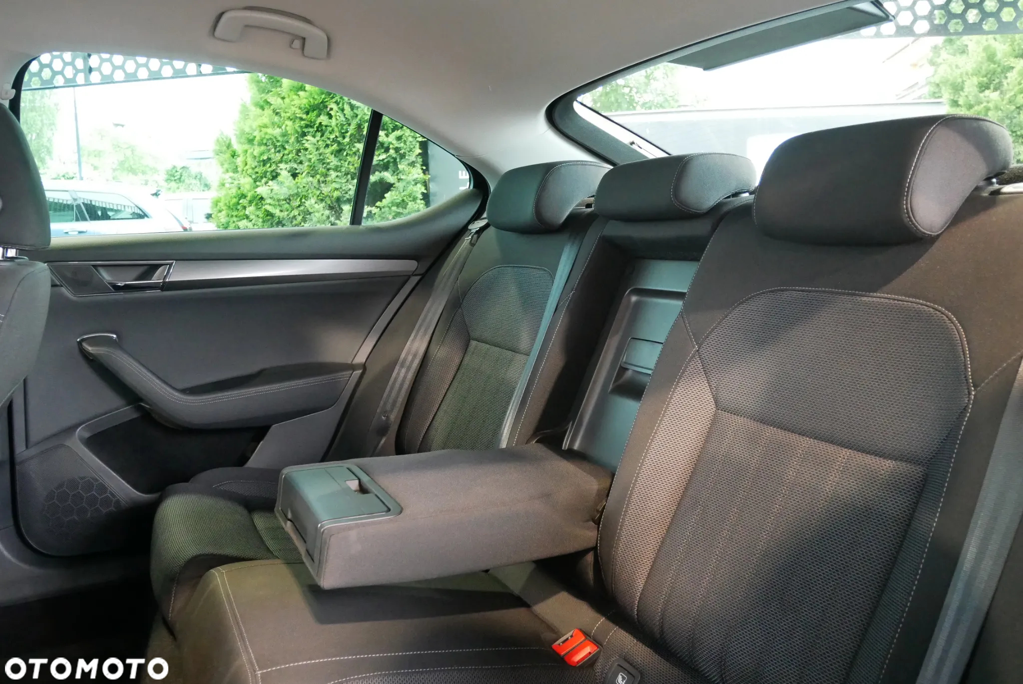 Skoda Superb 2.0 TDI DSG Style - 14