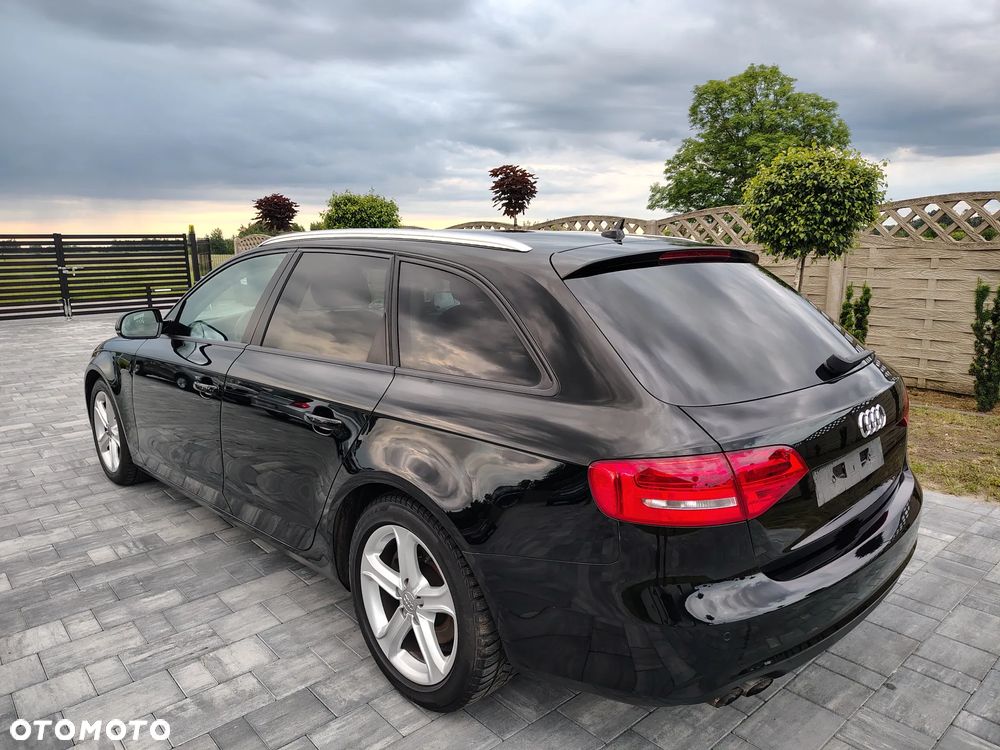Audi A4 Avant 2.0 TDI DPF Attraction - 4