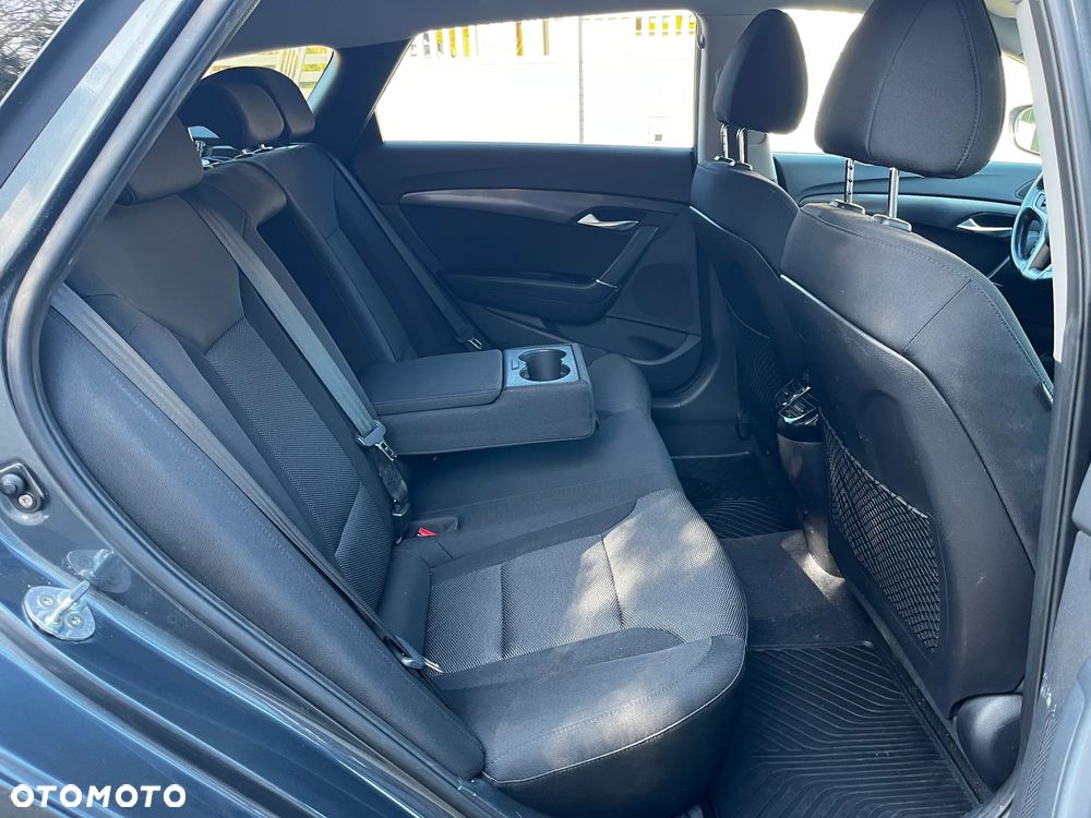 Hyundai i40 1.7 CRDi BlueDrive Comfort DCT - 9