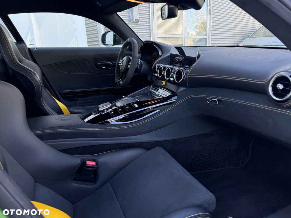 Mercedes-Benz AMG GT - 9