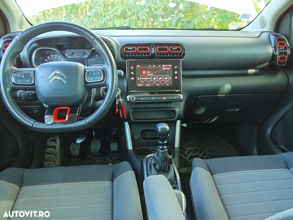 Citroën C3 AIRCROSS 1.2 PureTech S&S BVM Shine - 9