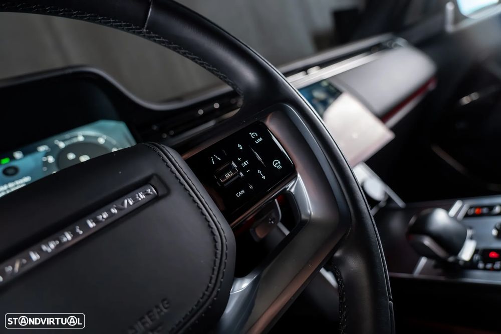 Land Rover Range Rover 4.4 P530 SV - 13