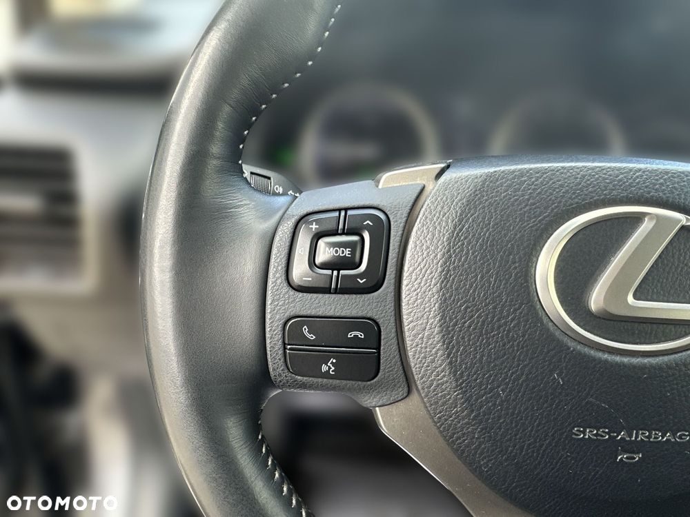 Lexus NX 300h Elite AWD - 16