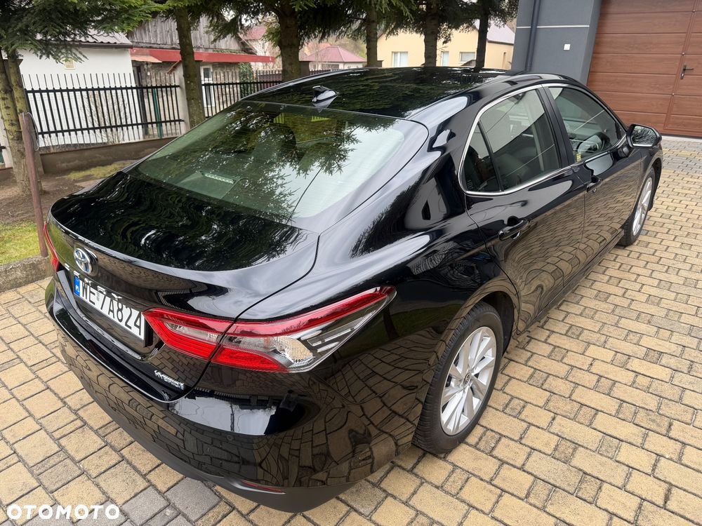 Toyota Camry - 8