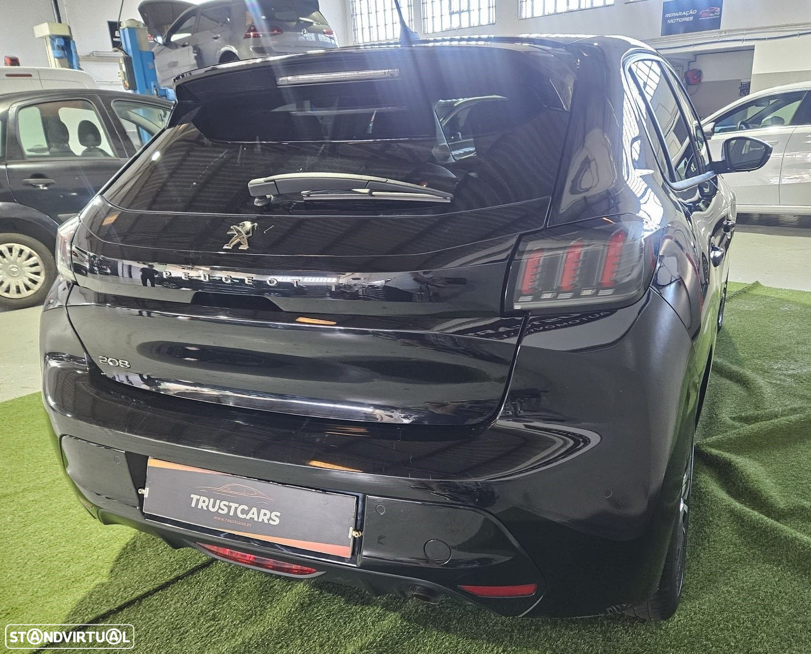 Peugeot 208 1.2 PureTech Allure - 6