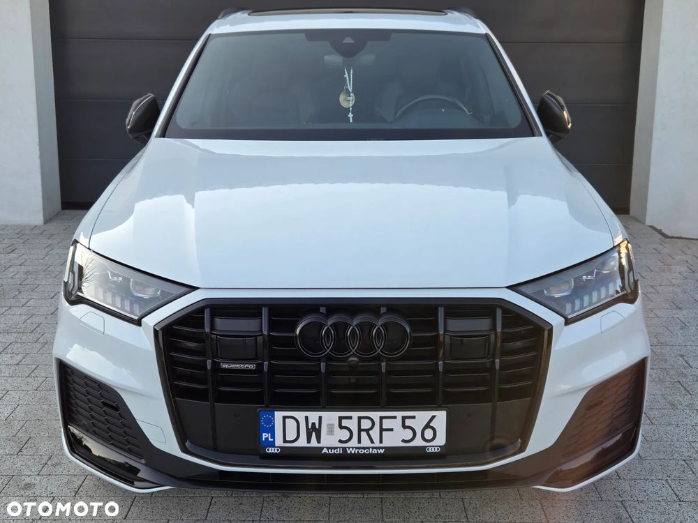 Audi Q7 - 1