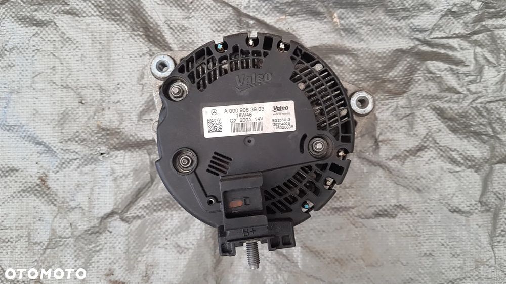 MERCEDES-BENZ ALTERNATOR A0009063903 - 3