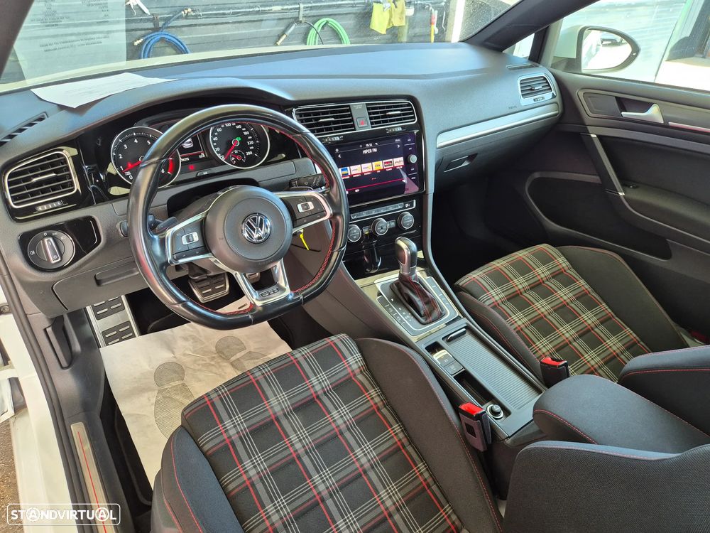 VW Golf GTI (BlueMotion ) DSG - 8
