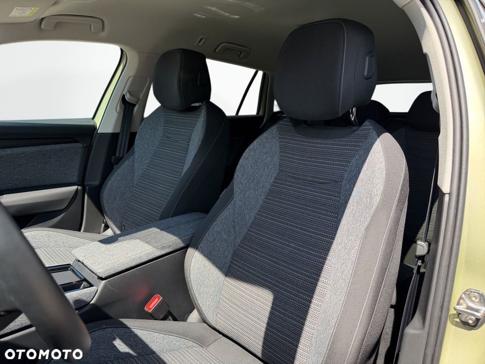 Skoda Superb 1.5 TSI mHEV Selection DSG - 13