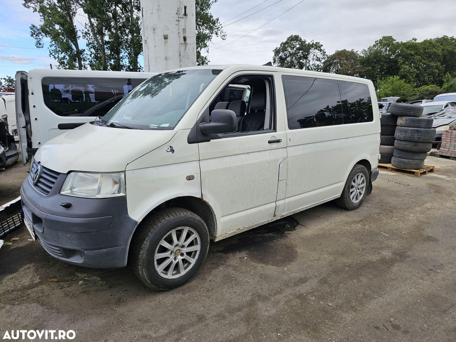 Balama capota  dreapta 7h0823302d Volkswagen VW Transporter T5 [2003 - 5