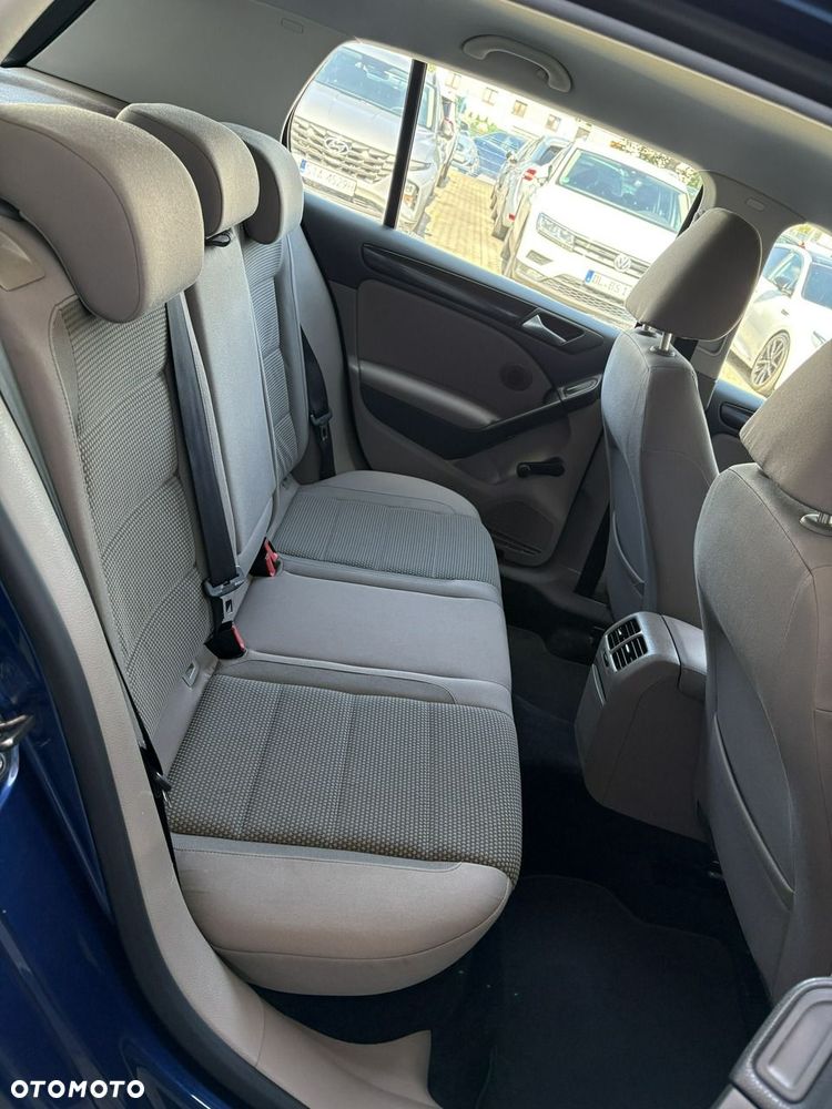 Volkswagen Golf - 20