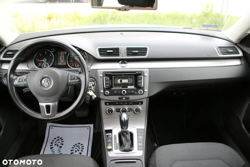 Volkswagen Passat 2.0 TDI Comfortline DSG - 27