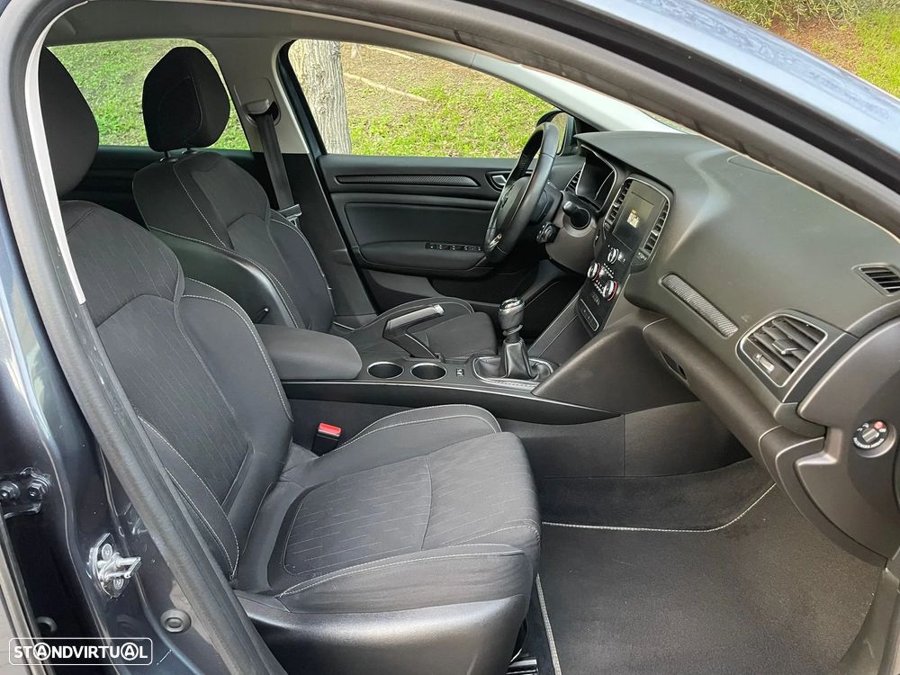Renault Mégane Sport Tourer 1.3 TCe Limited - 18
