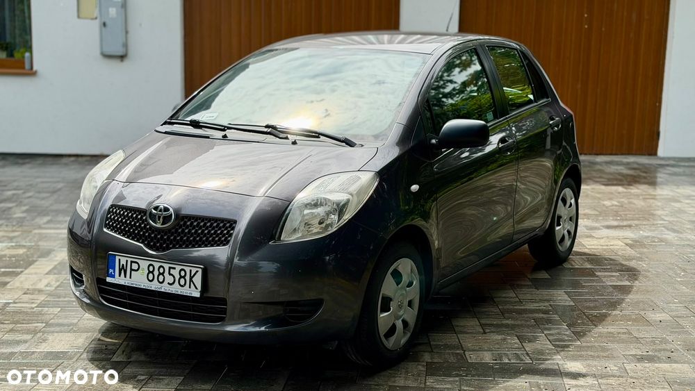 Toyota Yaris - 2