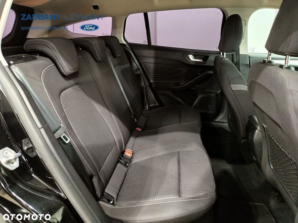 Ford Focus - 27