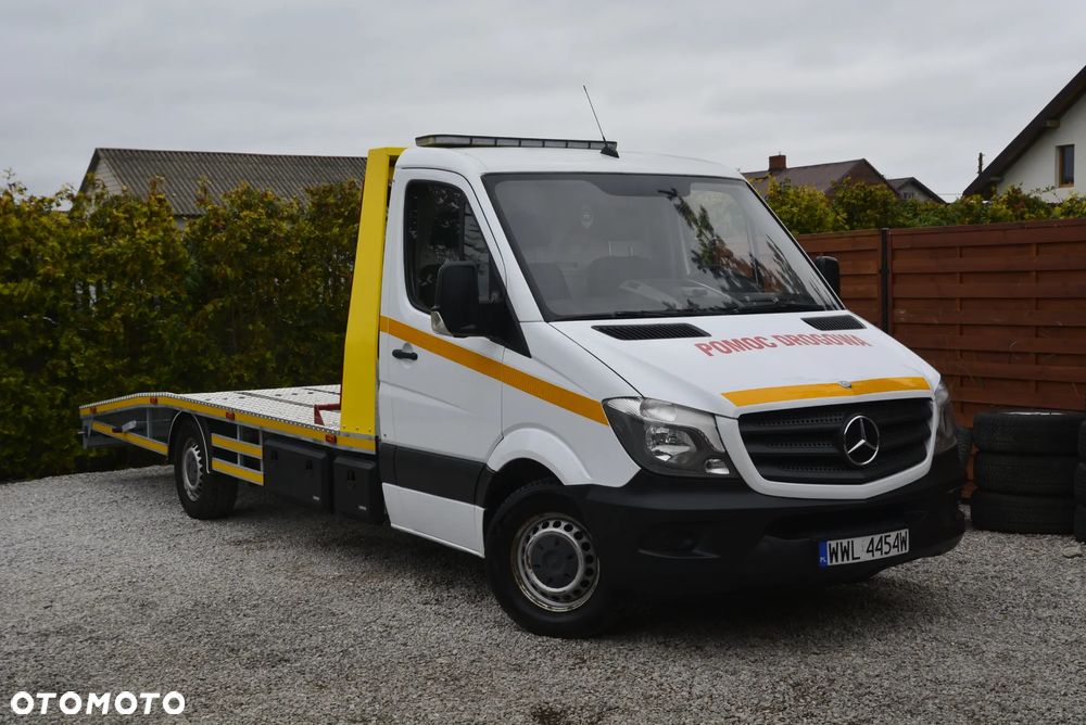 Mercedes-Benz Sprinter - 12