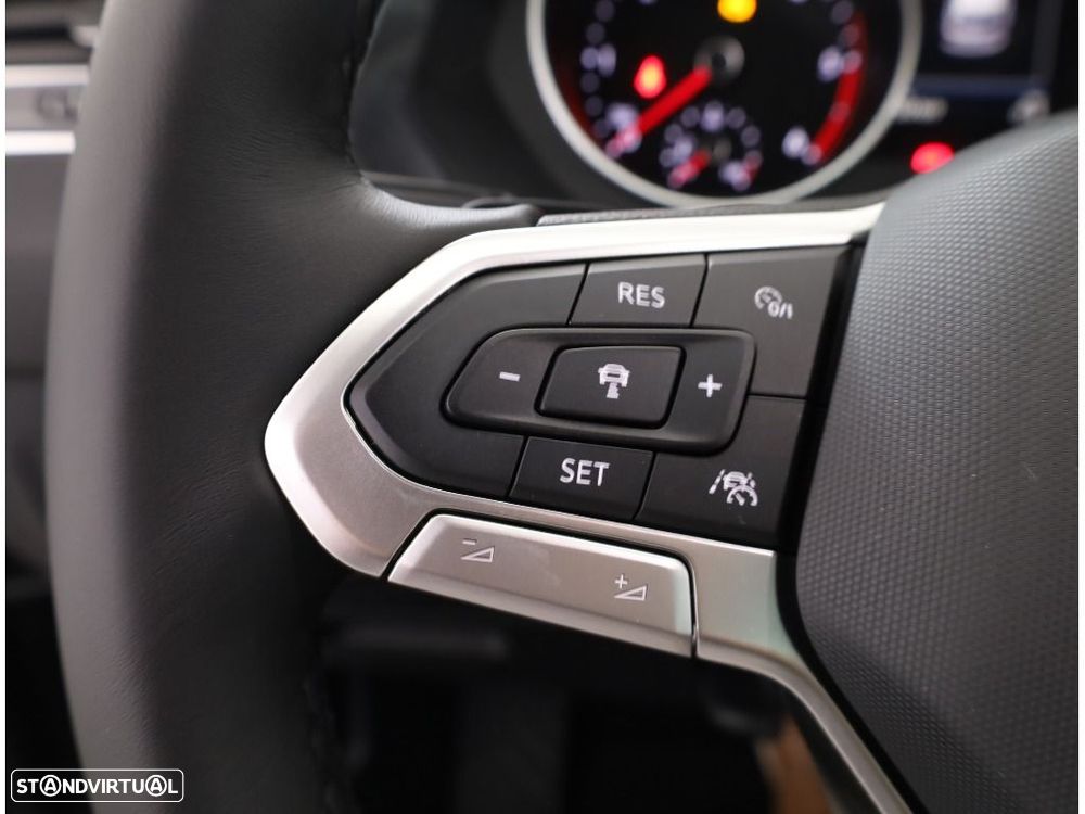 VW Tiguan 2.0 TDI Life DSG - 19