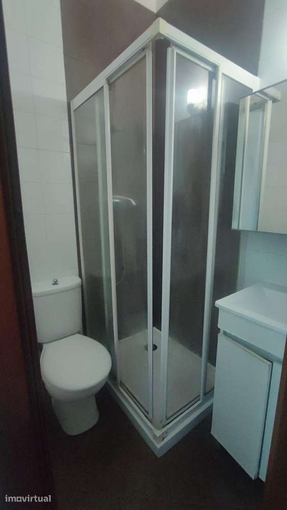 Quarto Individual com WC Privativa para Arrendamento – Lumiar |... - Grande imagem: 2/6