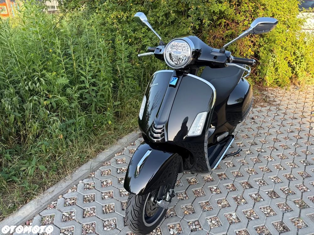 Vespa GTS - 12