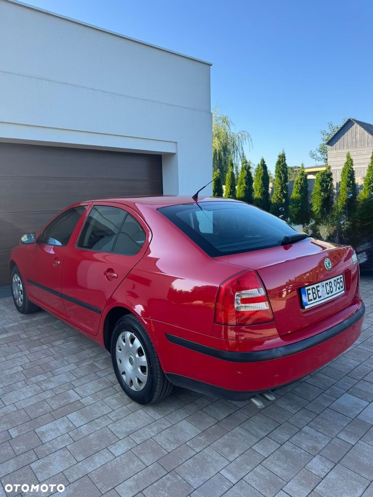 Skoda Octavia 1.9 TDI DPF DSG Elegance - 10