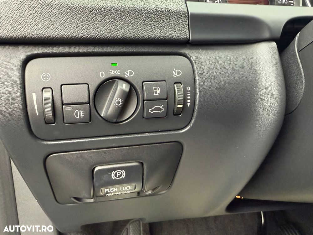 Volvo V60 DRIVe Geartronic Powershift Kinetic - 14