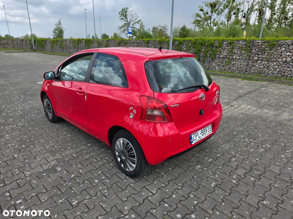 Toyota Yaris 1.0 VVT-i Sol - 4