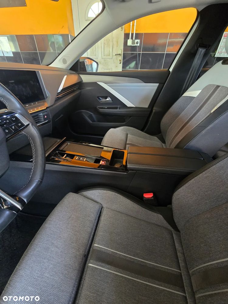 Opel Astra 1.5 D Automatik Elegance - 17