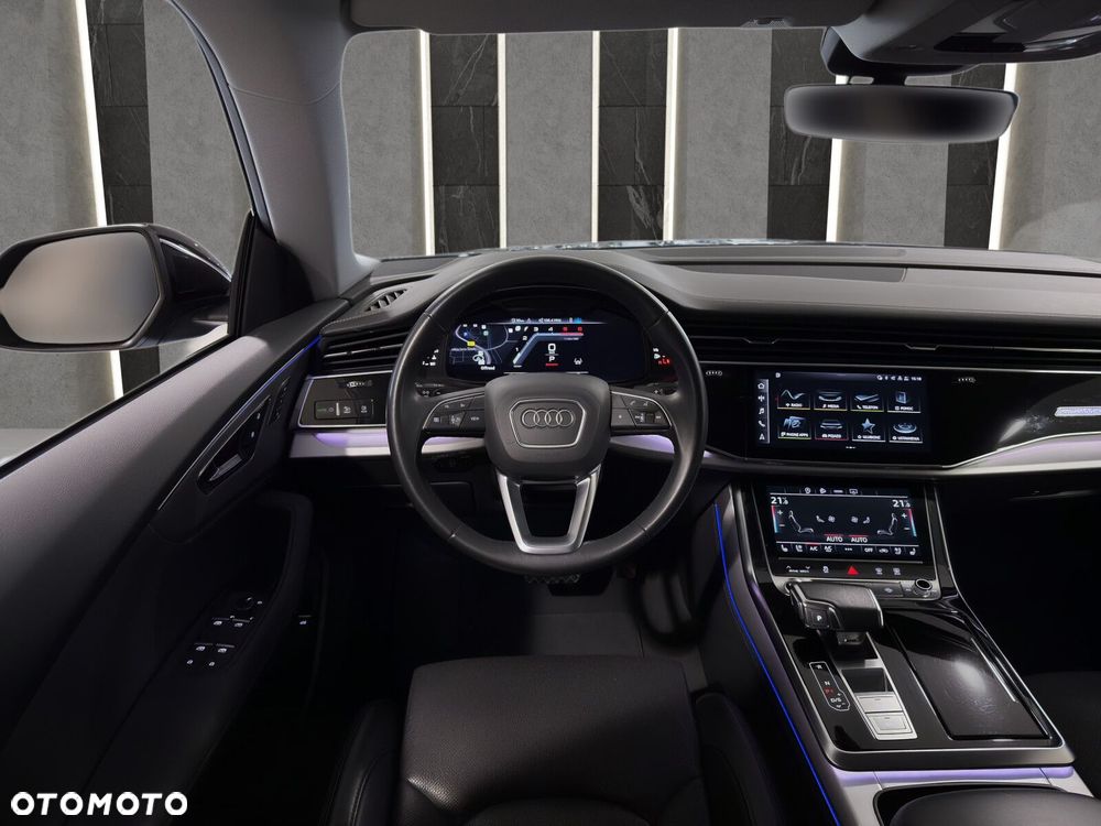 Audi Q8 - 10