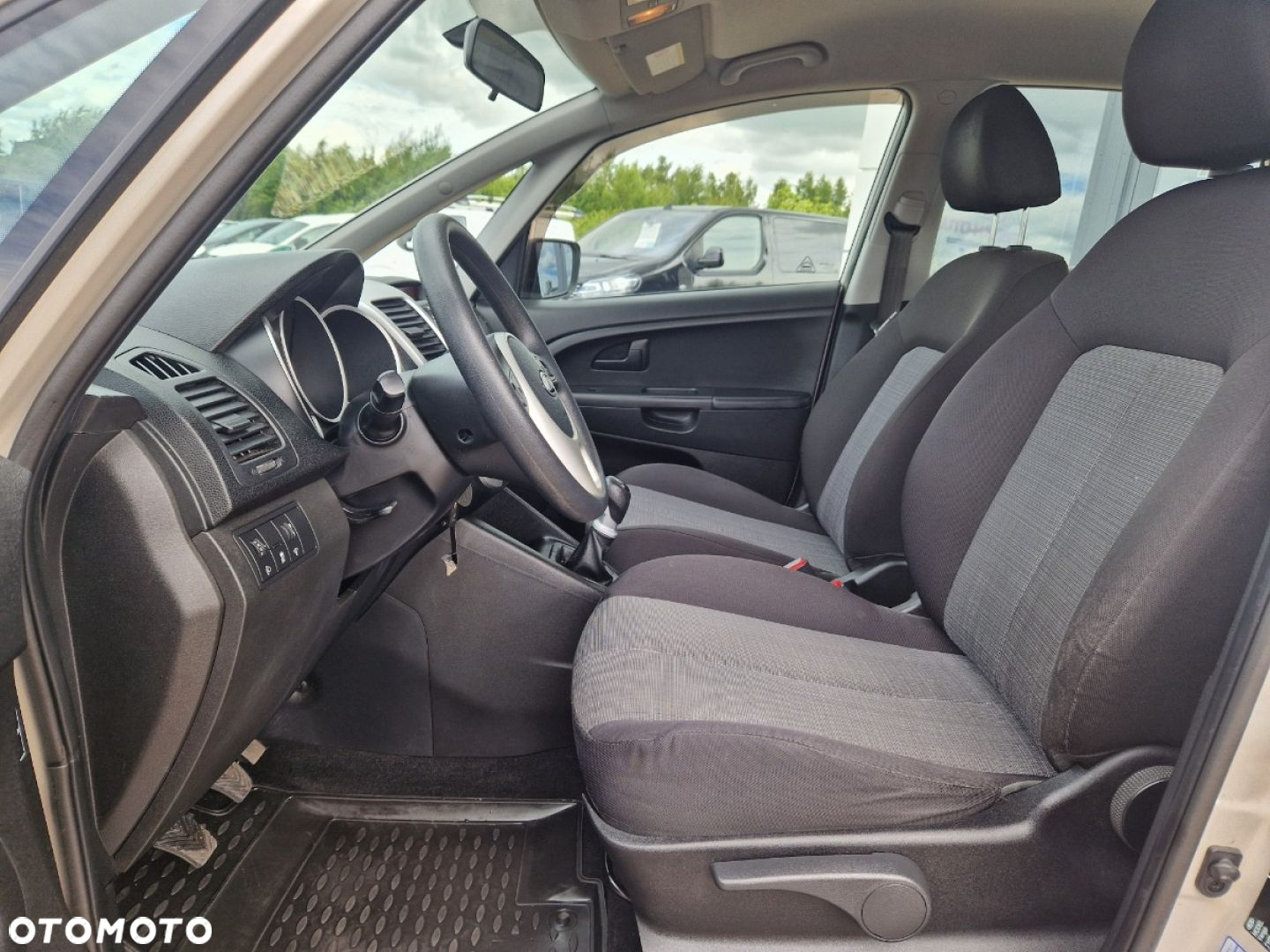 Kia Venga - 5