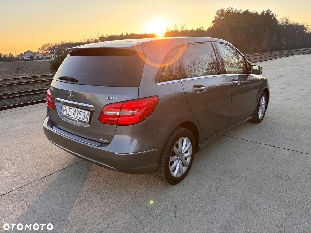 Mercedes-Benz Klasa B 180 CDI BlueEFFICIENCY Edition Style - 8