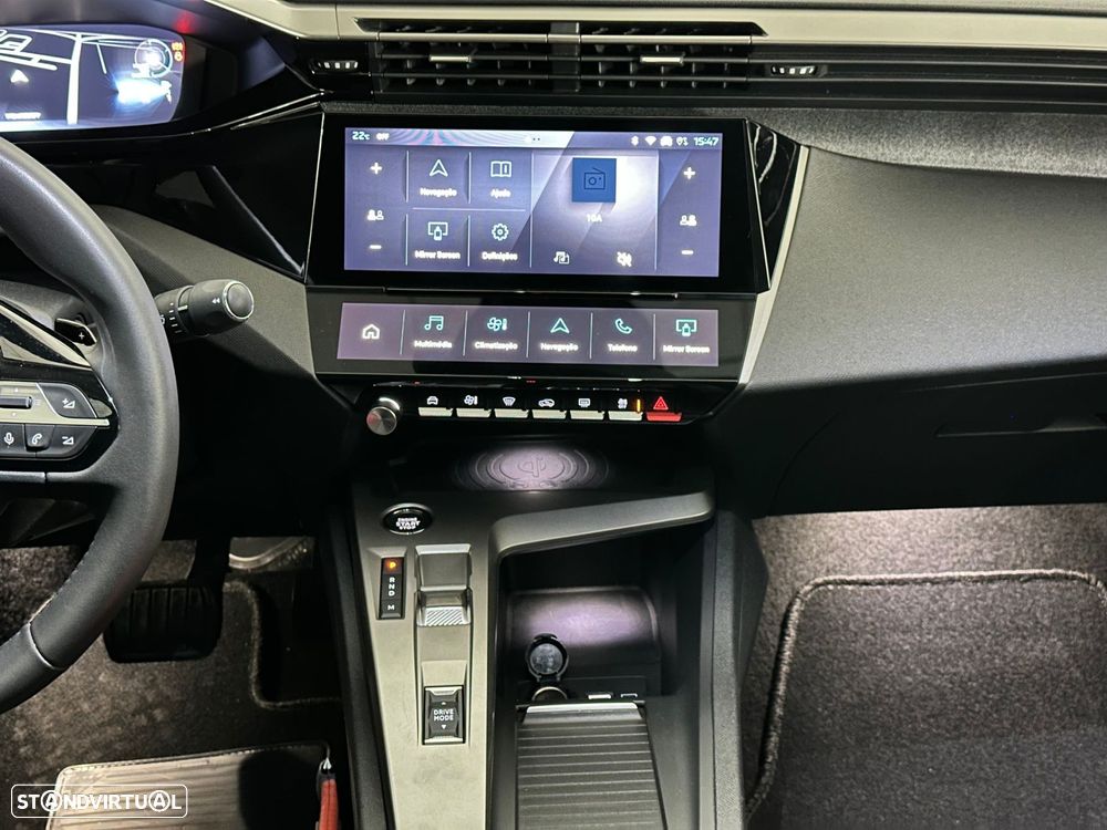 Peugeot 408 1.2 Hybrid Allure e-DCS6 - 21