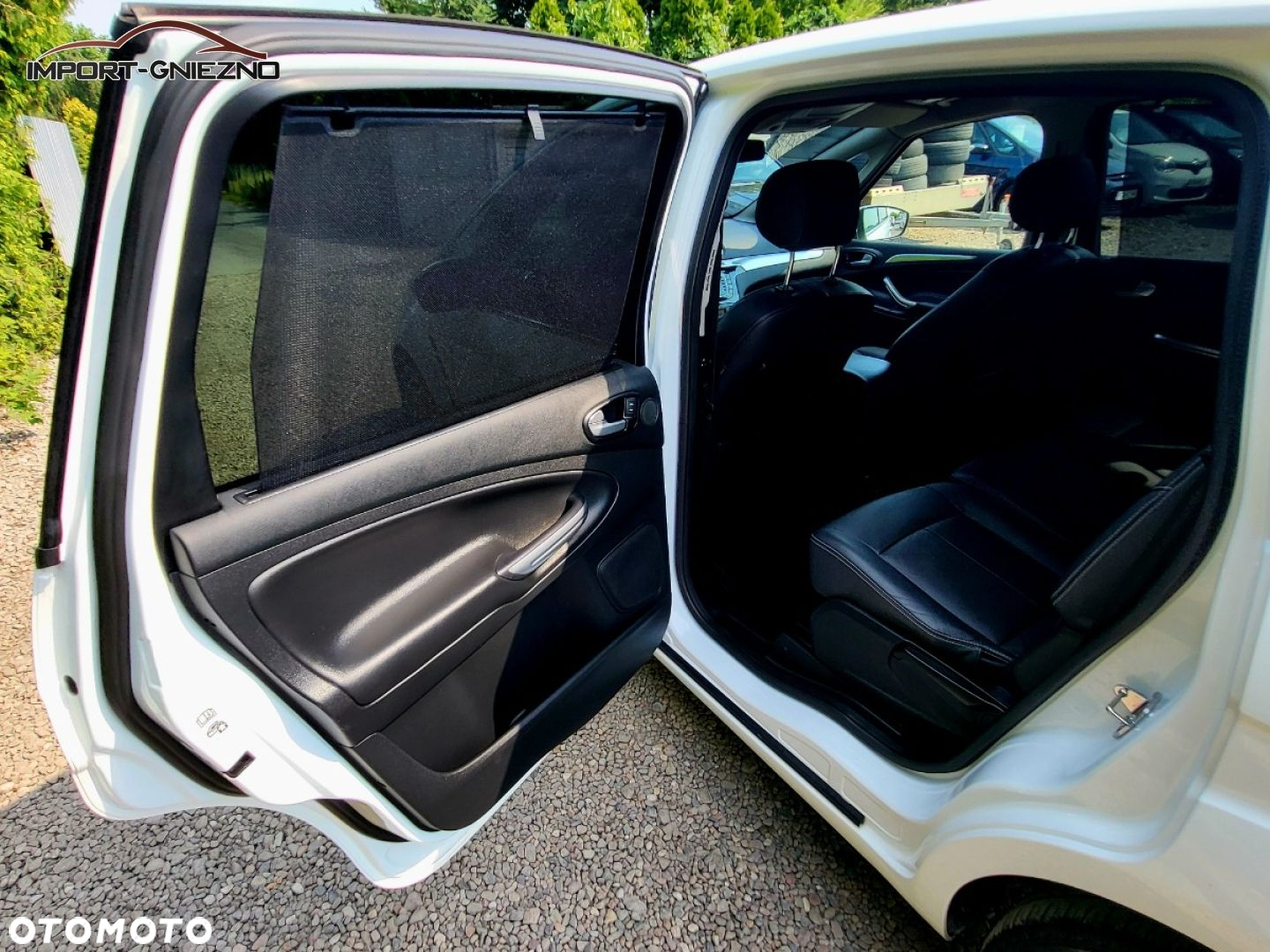 Ford S-Max - 32