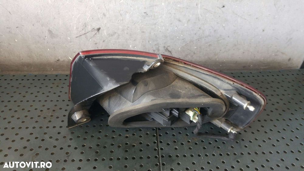 Stop tripla lampa stanga aripa fiat croma 194 27490102 51727250 - 3