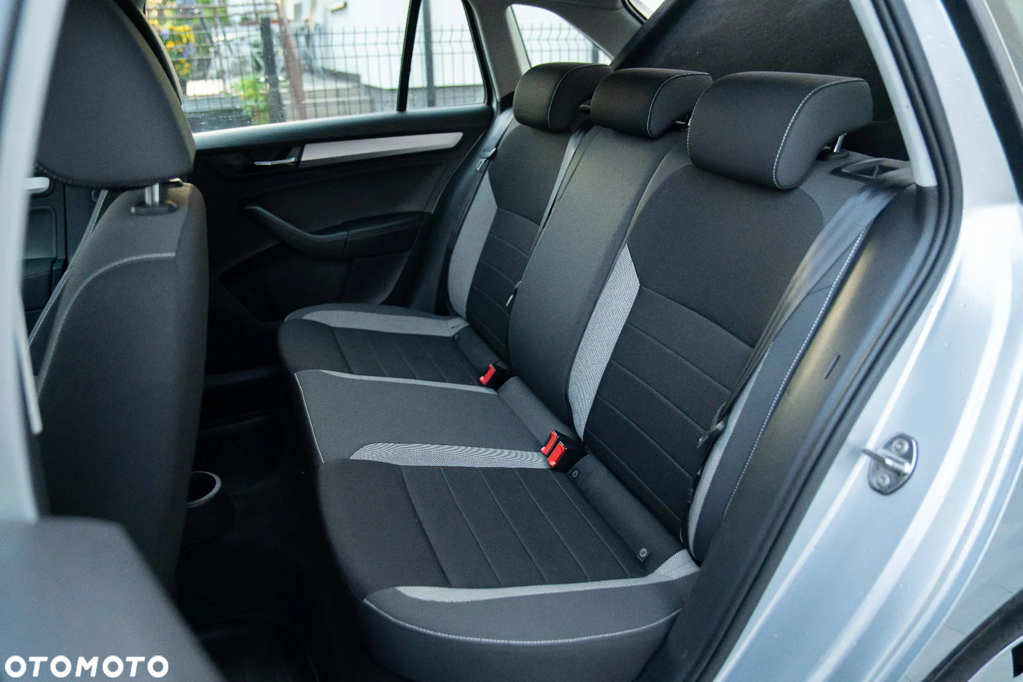 Skoda RAPID Spb 1.0 TSI Ambition - 9