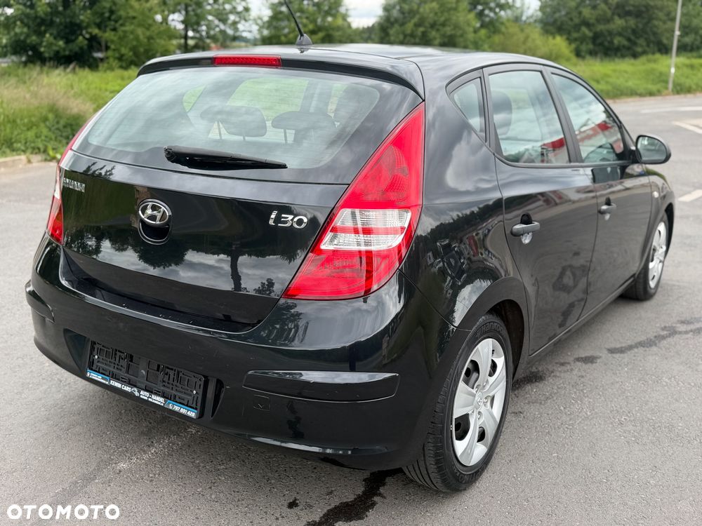 Hyundai i30 1.4 Blue Comfort - 13