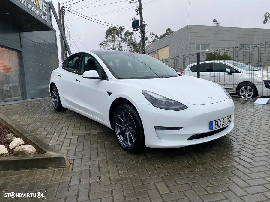Tesla Model 3 Long Range RWD - 4