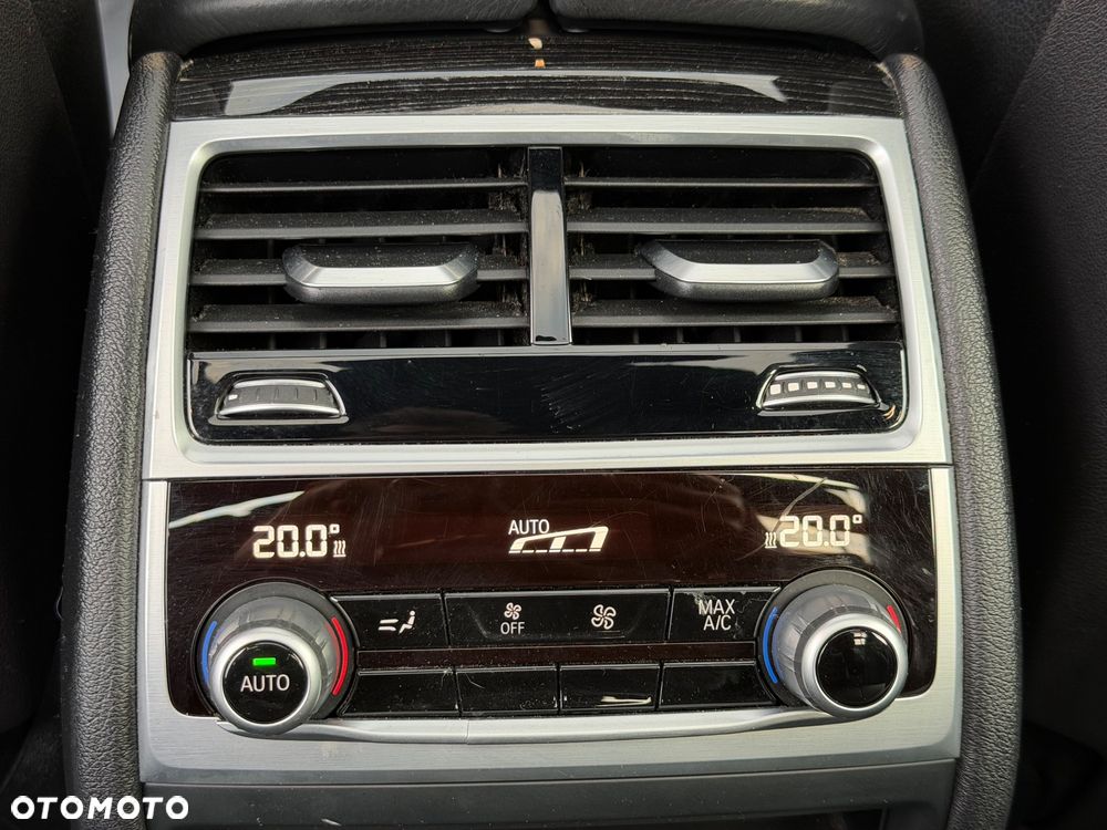 BMW Seria 7 740Li - 14