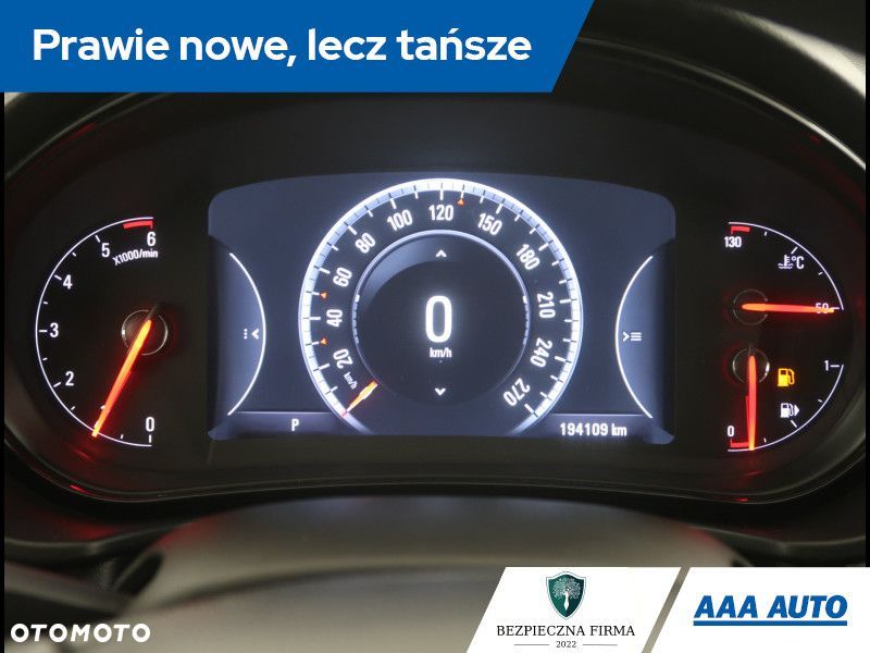Opel Insignia - 12
