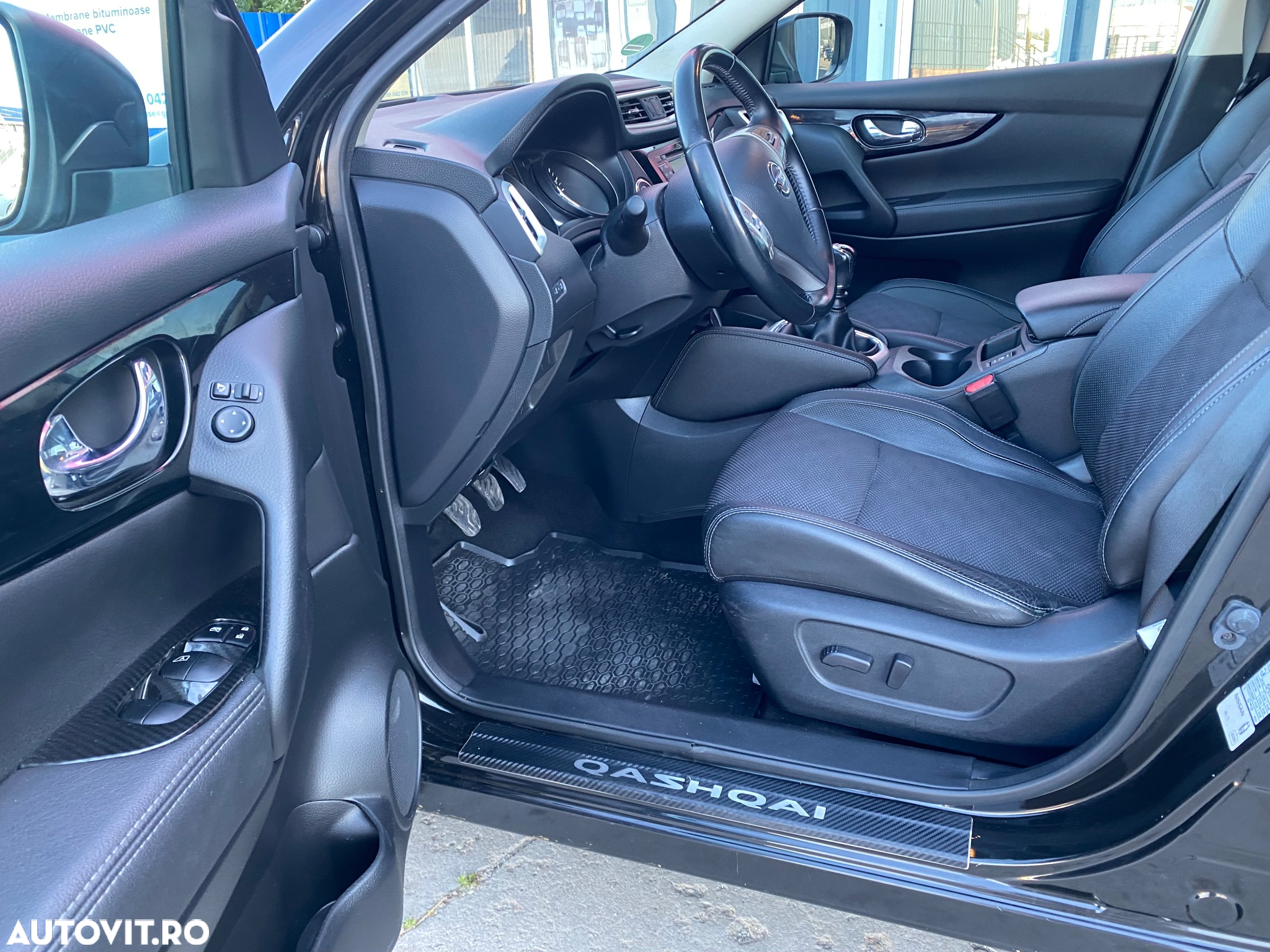 Nissan Qashqai 1.6 DCI TEKNA+ - 6