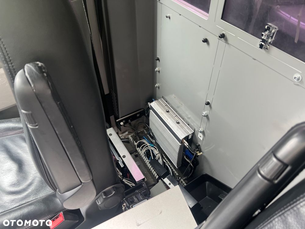 Volkswagen Transporter Caravelle DSG Kurz Highline - 11