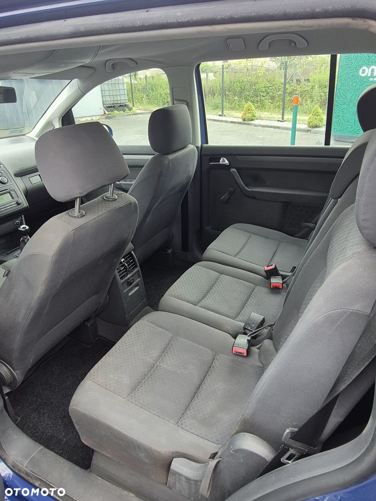 Volkswagen Touran - 7