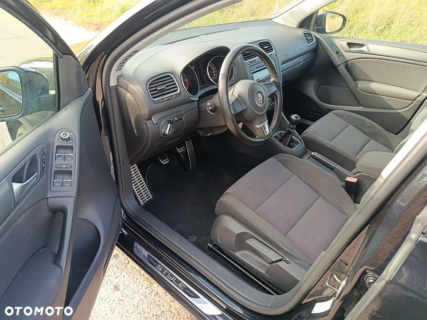 Volkswagen Golf - 9