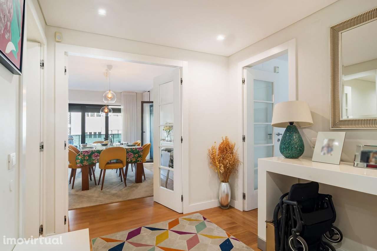 Apartamento T4 com estacionamento, Infante Santo (Prazeres), Lisboa - Grande imagem: 4/37