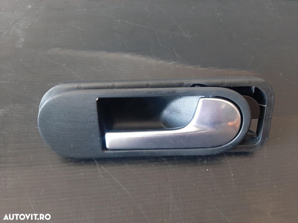 Maner interior dreapta spate vw golf 5 plus 5m1 521 5m0837198 - 1