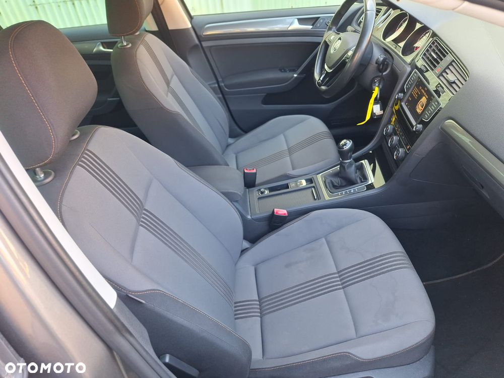 Volkswagen Golf - 7