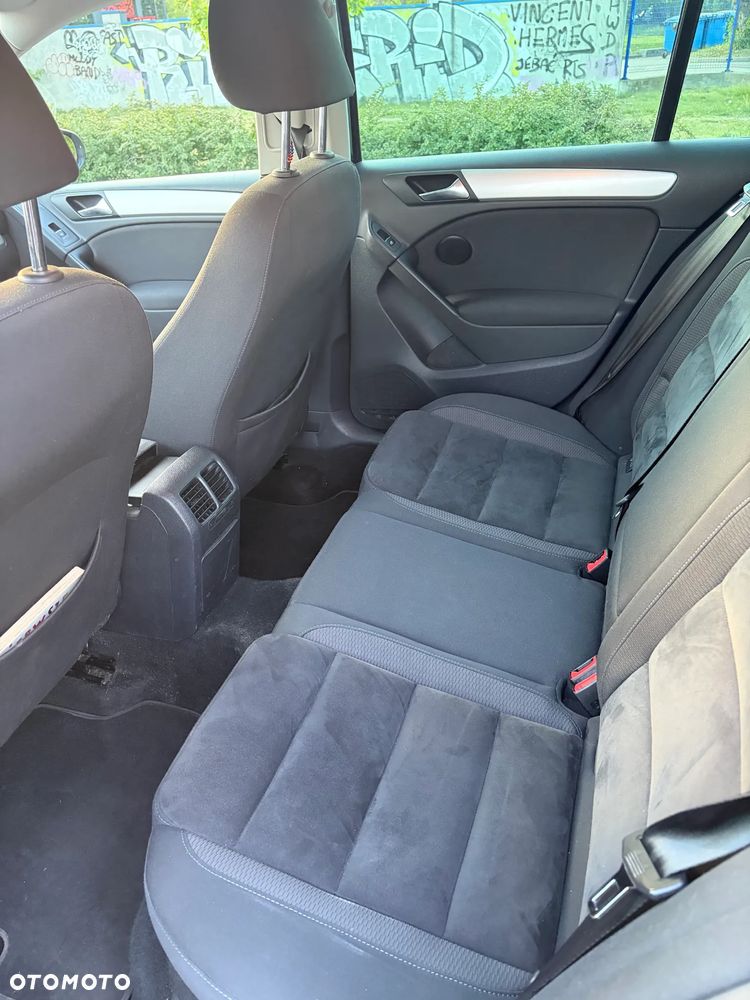 Volkswagen Golf 2.0 TDI Highline - 12