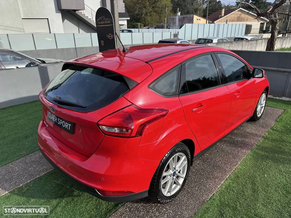 Ford Focus 1.5 TDCi Titanium ECOnetic - 11